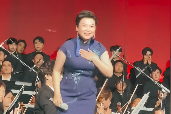 张也：与“流氓罪犯”分手26年，56岁未婚未育，现状曝光模样大变